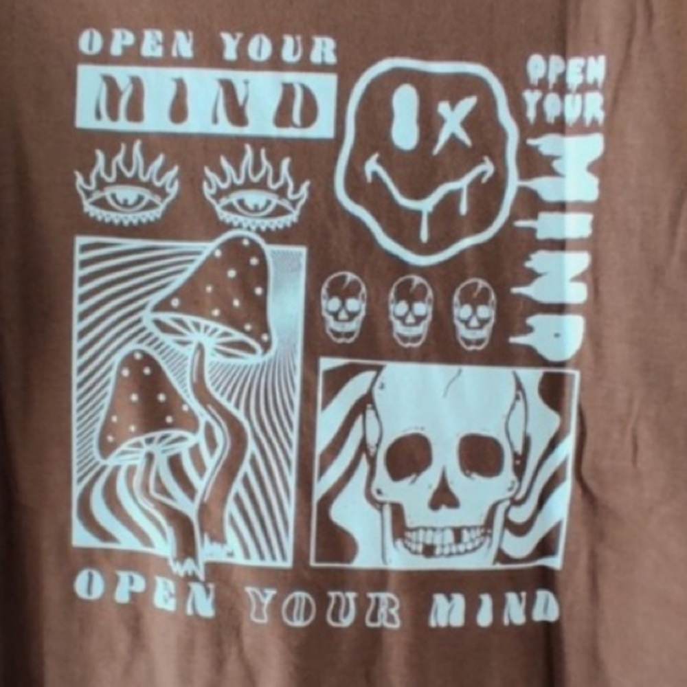 Taco Tuesday T-shirt Psychedelic Open Your Mind Skull Mushroom, Medium, NWT - Picture 3 of 3